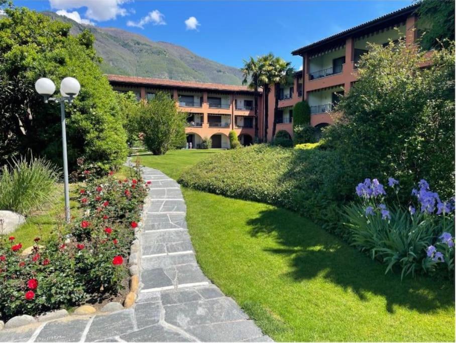 Ascona: Residenza Sabrina,App 2.5 Locali E Piscinaアパートメント エクステリア 写真